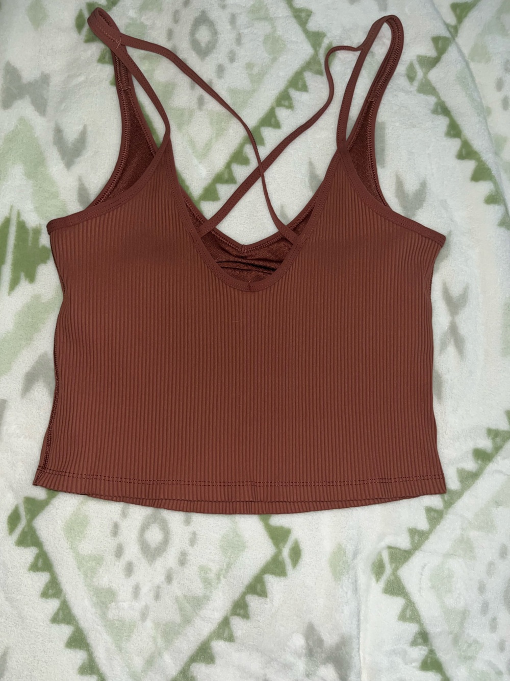 Vuori Rib Crop Tank - Picture 2 of 5